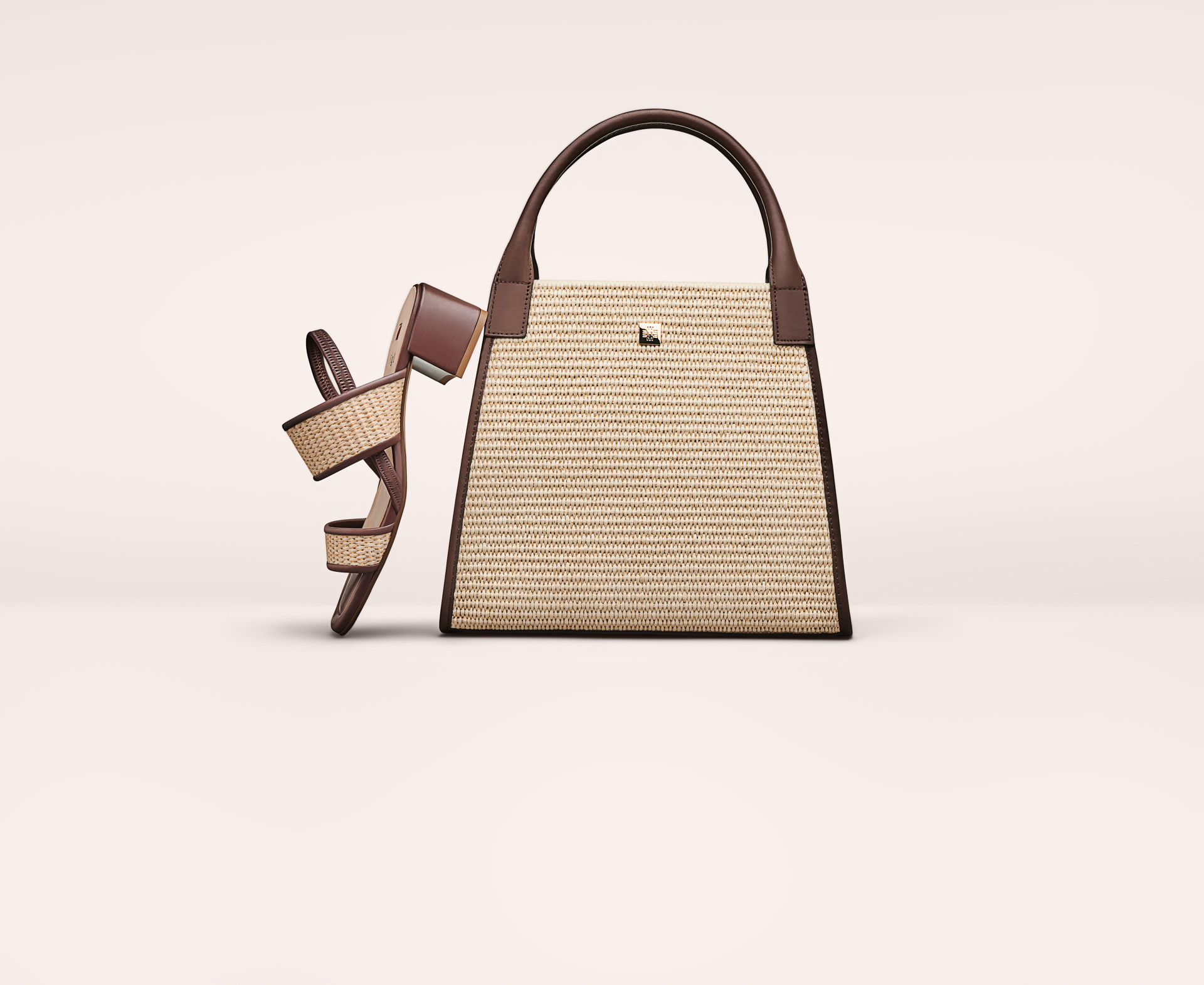 p056-Produkt-Fotograf-Fotostudio-PG_Studios_hoeglBast_Variante_2_beige_corr